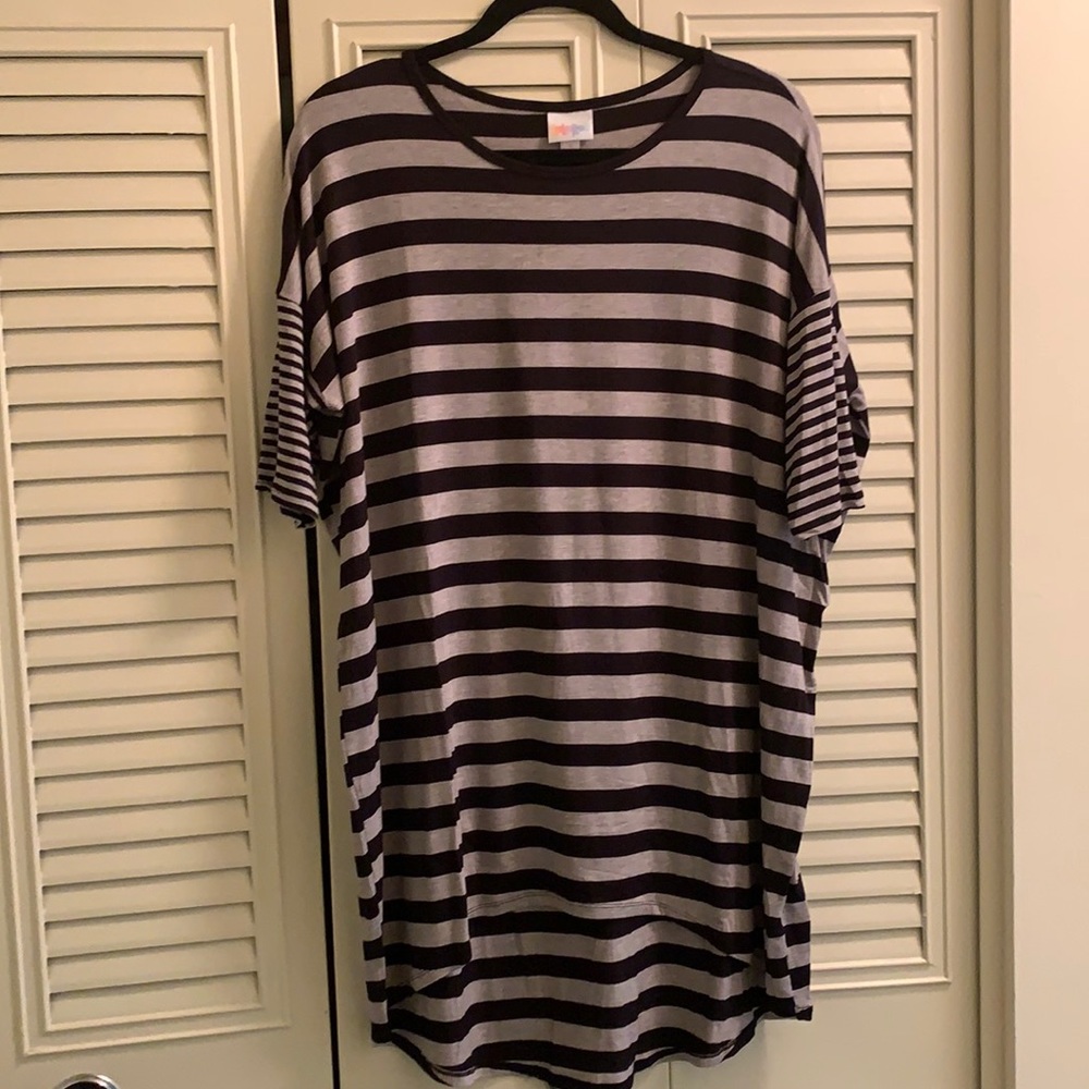 LuLaRoe Irma Tunic- Small